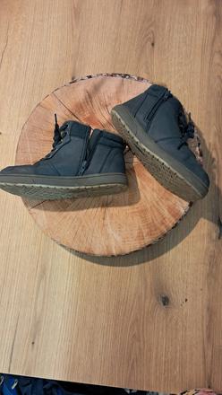 Zimné kožené teplé topánky na zips 22.5 cm, baťa,35