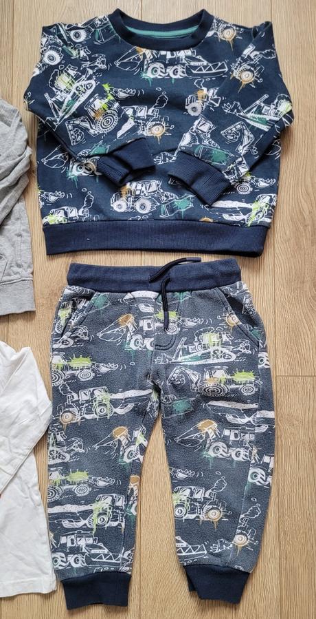 Mikiny, tepláky 4ks, 86–98