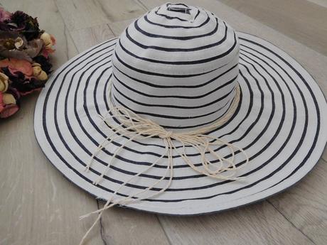 Reserved klobúk dámsky na pláž,, reserved