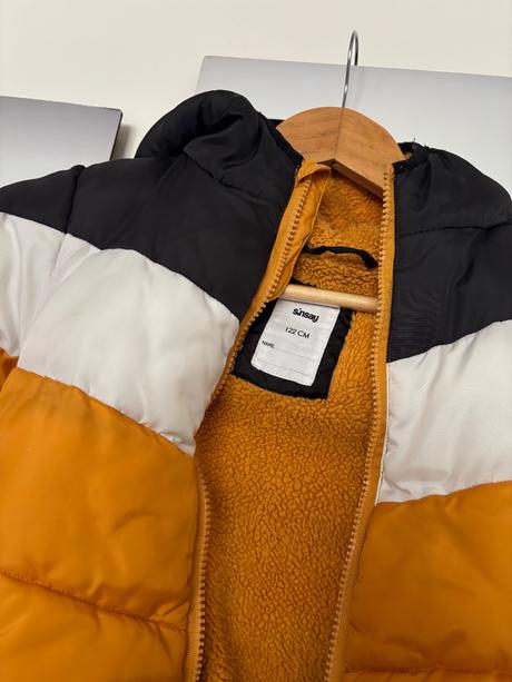 Jesenná bunda, sinsay,122