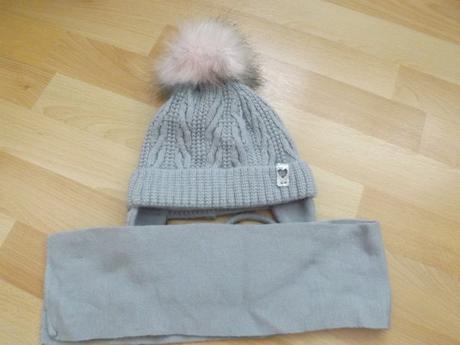 Zimná čiapočka so šálom, <50