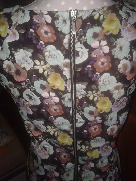 Kvetinkové šaty s čipkou h&m veľ. 38, 38