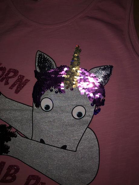 Málo nosené tričko s flitrami, c&a,128