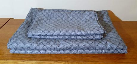 Predám posteľné obliečky -tenké-jemný vzor, 