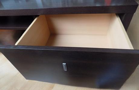 Masiv - komoda pod tv zn. red apple,