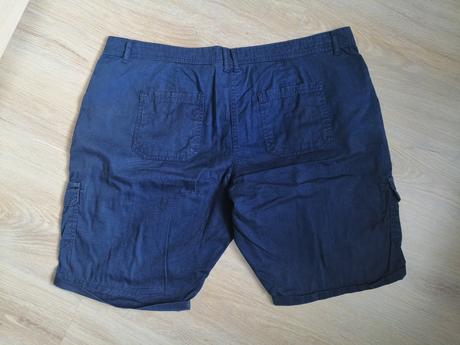 Šortky, f&f,46