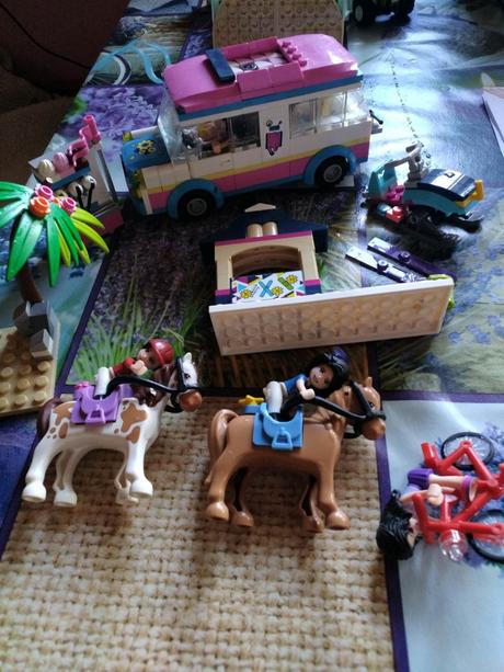 Lego viaceré sady, 