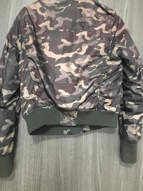Damska bunda, bershka,s