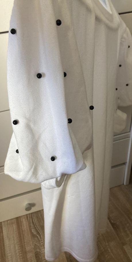 Krásne tričko/svetrík beloved na rukáve s korálkam, xxl