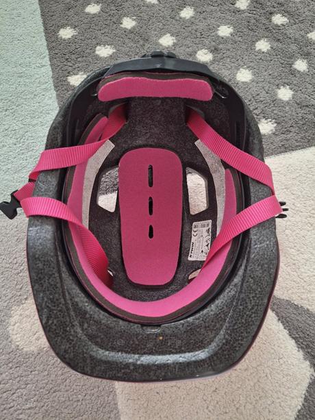 Cyklisticka prilba 53-56 cm btwin, s