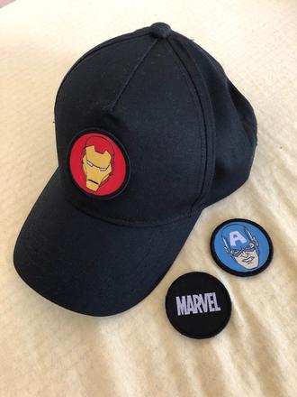 Šiltovka marvel, sinsay