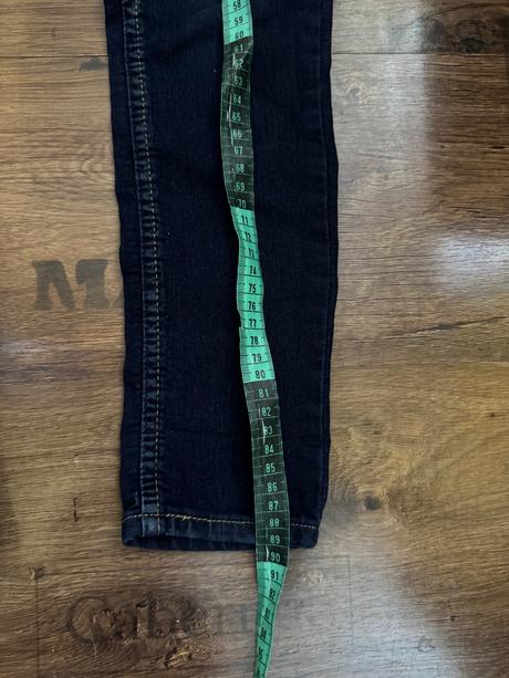 Tmavomodré elastické skinny rifle, takko,134