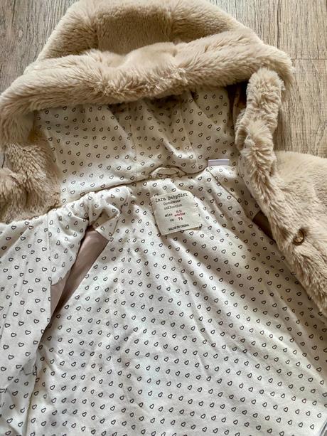 Chlpáčiková bunda + čiapka veľ. 74, zara,74