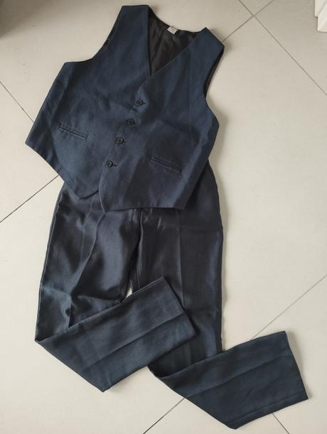 Nohavice a vestička, 152