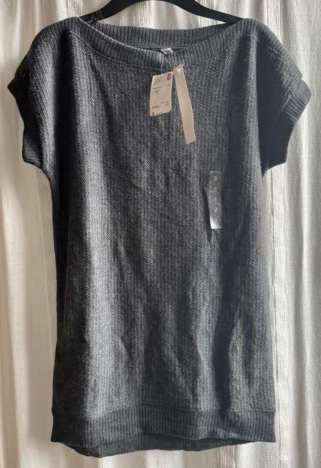 Uniqlo pulover, vesta, šaty vel.s, s