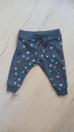 Tepláky s hviezdičkami, primark,68
