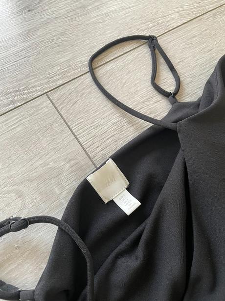 Čierne šaty s rozparkom, h&m,s