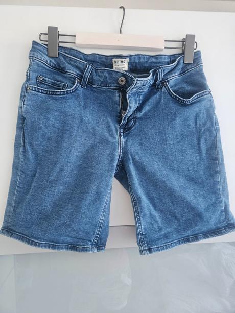 Mustang kratasy bermudy, mustang,l