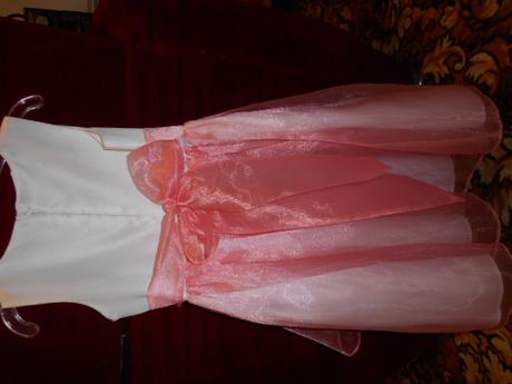 Slavnostne saty, 128