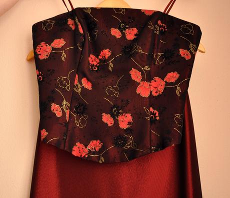 Bordové spoločenské šaty s-m, s