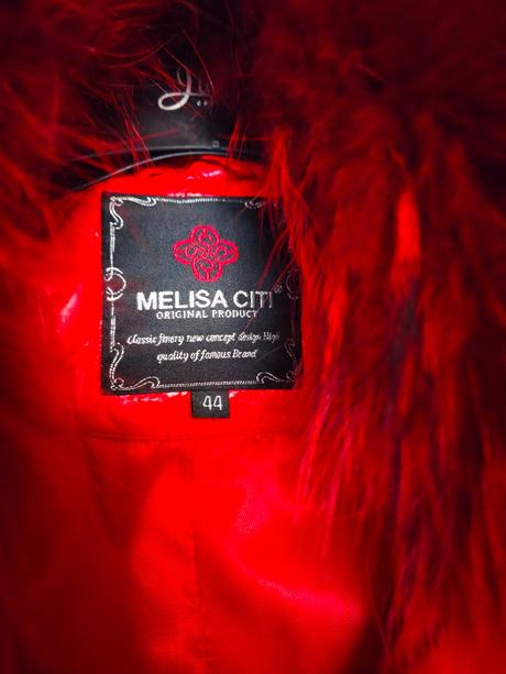 Bundicka s pravou kozusinkou, s