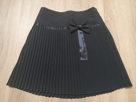 Sviatočna sukňa, 146