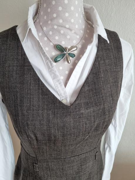 Hnedé biznis šaty bez blúzky veľ. 40, f&f,40