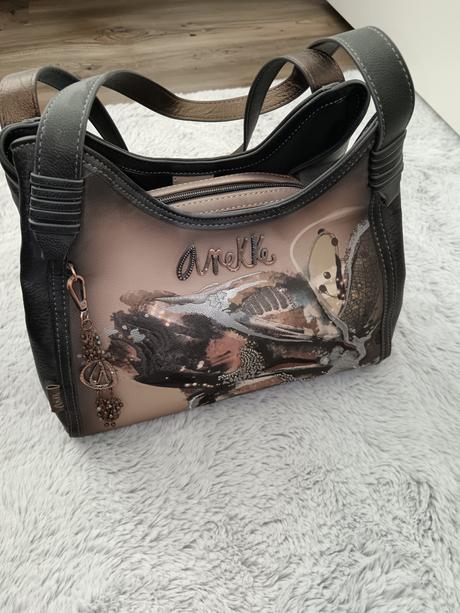 Anekke kabelka, anekke