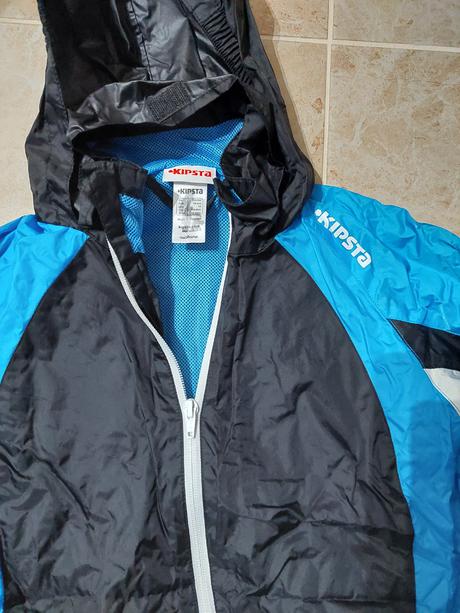 Vetrovka, kipsta,158