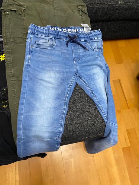 Balík oblečenia, 158–170