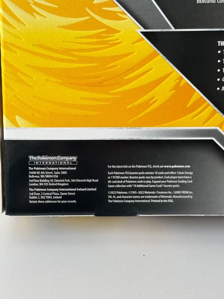 Pokemon boltund v box, 