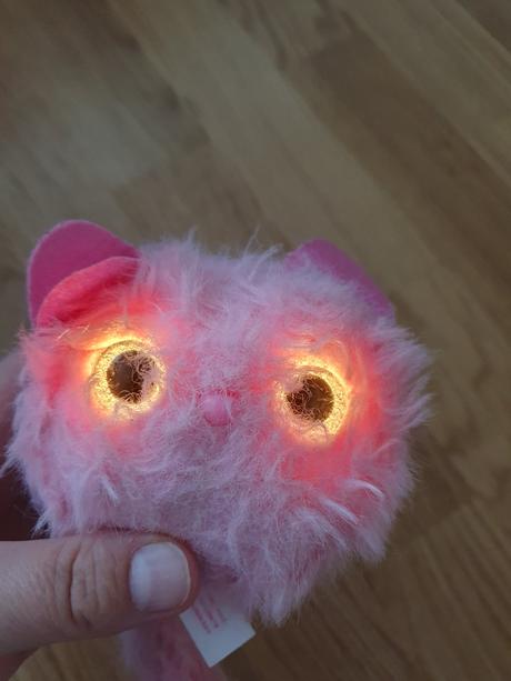 Interaktívna mačka,