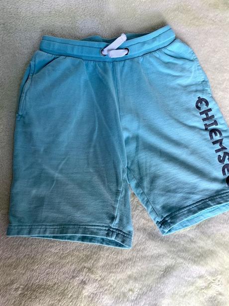 Kraťase tyrkysové, 140