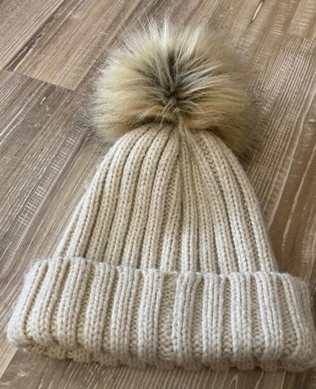 Čiapka s brmbolcom, 