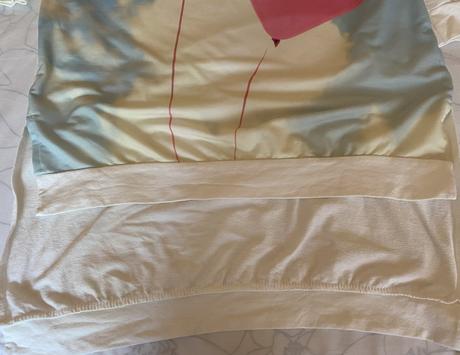 Šaty s kapucou a aplikáciami new collection uni v.,