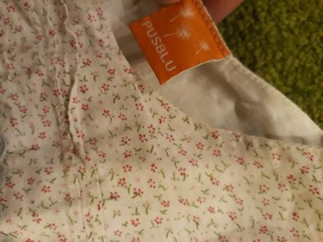 Saty s bohatou spodnickou, 122