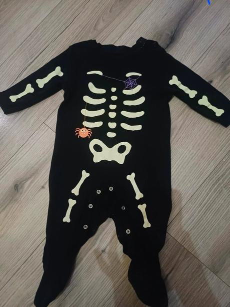 Kostričkové body, primark,74