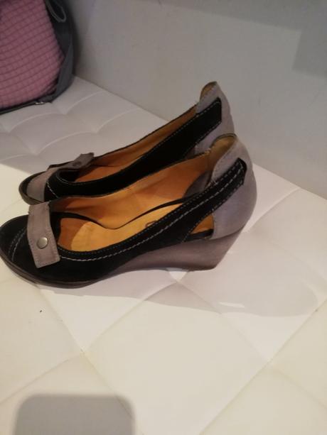 Kvalitné talianske kožené topánky, 40