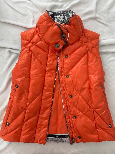 Páperová vesta zn. airfield, 140