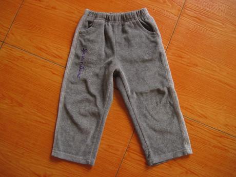 Šedé tepláčiky, 86