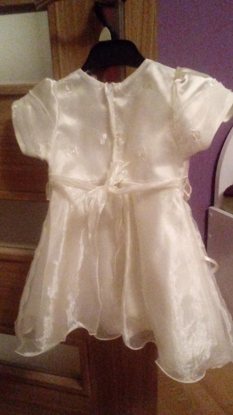 Saty na krst alebo svadbu, 86