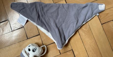 Nákrčník s rukavicami liegelind za 4eur, 50