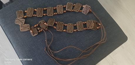 Lahunky "dreveny"opasok s kozou,