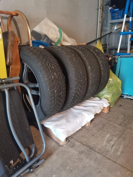 16" dezent antracitove hlinikove disky komplet,