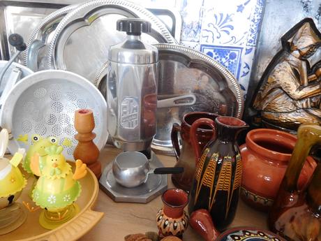 Smalt, keramika, prútené,mlynčeky,,