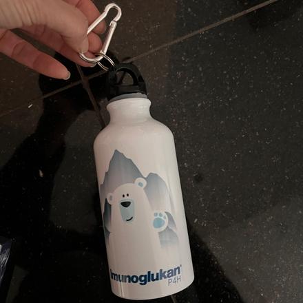 Hliníková športová fľaša na vodu s karabínou 500ml,