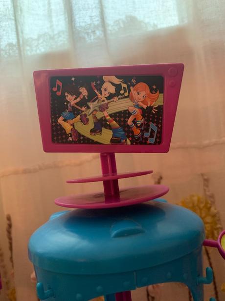 Korčuliarska dráha polly pocket s 2 bábikami,