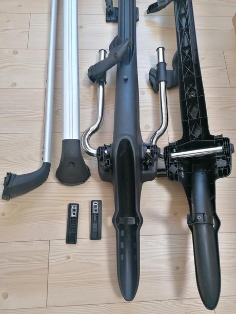 Toyota avensis strešný nosič + nosič bicykla, 