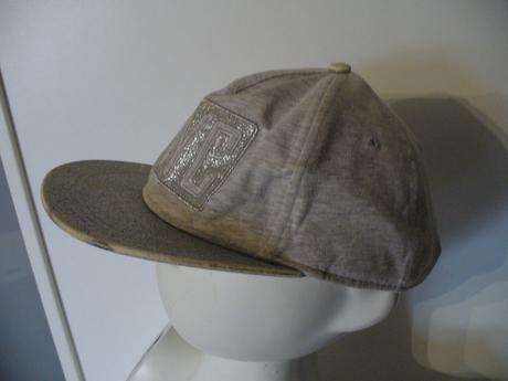 Dievčenská šiltovka, 134