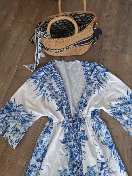 Maxi saty greece, s